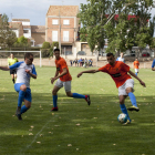 Una jugada del partit d’ahir entre la Fuliola i l’Albagés, que va acabar en empat.