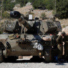 Imatge d’un tanc israelià a la zona fronterera amb Síria.