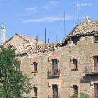 Imatge de la Casa Gran amb part de la teulada enfonsada.