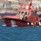 Una embarcació de Salvament Marítim després d’un rescat.