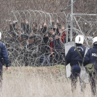 Imatge d’una actuació policial grega a la frontera amb Turquia.