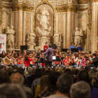 La Orquestra Infantil de les Terres de Lleida durante el concierto, ayer en el Paranimf de Cervera.