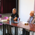 Eduard Batlle, autor de la antología de textos de Miquel Lladó, ayer en la UdL con Josep Vallverdú.