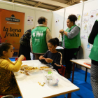 La Asociación Contra el Cáncer Lleida organiza actividades en el salón Cucalòcum para potenciar la comida saludable y el consumo de fruta