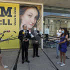 El presidente Torra atiende a los medios durante su visita al Museo de Lleida.