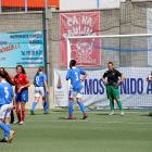 Les jugadores del Collerenc celebrant un dels gols que els van donar la victòria ahir al partit contra l’AEM.