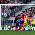 Álvaro Morata va marcar el seu primer gol com a jugador de l’Atlètic amb una rematada propera.