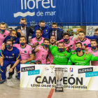 El Barcelona celebra el título en un torneo que ha patrocindo la firma leridana Ilerna. 
