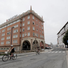 Hotel de la Corunya en el qual han de continuar confinats els jugadors del Fuenlabrada.