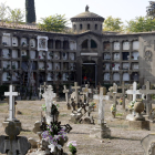 La problemática de la falta de espacio en el cementerio de Lleida hace que los musulmanes opten por enterrar a Zaragoza y Valencia