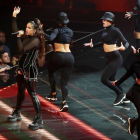 Un moment de l’actuació de Rosalía al Prudential Center de Nova Jersey davant de 20.000 persones.