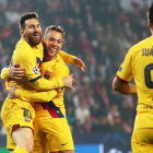 Messi celebra amb Arthur el gol que significava el 0-1 dimecres a Praga.