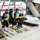 Tres esquiadoras en Boí-Taüll.