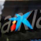 CaixaBank guanya 726 milions, un 42 % menys, per les provisions covid