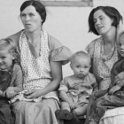 Una família, durant la Gran Depressió americana dels anys 30.