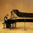Una de les participants ahir al matí al concurs juvenil de piano Ricard Viñes de Lleida.