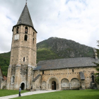 La iglesia de Sant Andrèu y la torre octogonal del campanario.