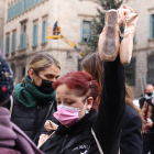 Las escuelas de danza protestaron ayer en Barcelona por su cierre.