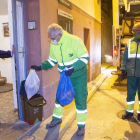 Imatge de la recollida d’escombraries porta a porta d’Agramunt.