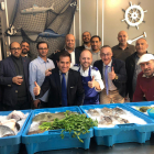 Foto de familia de los chefs de Caravista y la comitiva de los Emiratos Árabes que ayer visitó Lleida. 