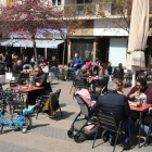 Imatge de clients en una terrassa de Lleida ciutat diumenge passat.