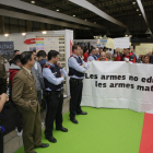 Protesta por la presencia del Ejército en el salón de 2019.