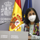 La ministra de Sanidad, Carolina Darias, en una rueda de prensa