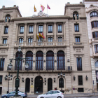 Imagen de archivo de la fachada del edificio del ayuntamiento que da a la avenida Blondel. 