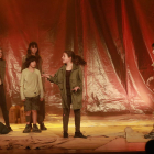 La compañía La Inestable presentó ayer en el Espai Orfeó de Lleida su nuevo espectáculo teatral, ‘Pols’.