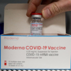 Vista de la vacuna de Moderna contra la covid-19.