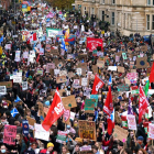 Miles de jóvenes tomaron las calles de Glasgow para manifestar su indignación por la pasividad de los políticos ante el cambio climático.