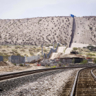 La Casa Blanca va anunciar ahir que Trump viatjarà demà a Texas per visitar obres del mur amb Mèxic.