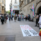 Concentració contra l’LGTBI-fòbia, el mes de maig passat a la plaça Paeria de Lleida.