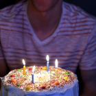 Per què bufem espelmes el dia del nostre aniversari?