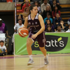 Laura Peña durante un partido de esta temporada con el Sant Adrià.