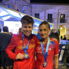 Bellostas i Ribalta amb les dos medalles al Mundial.
