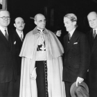 El papat de Pius XII va ser molt discutit per la seua tebiesa davant de l’ascens dels nazis i l’Holocaust.