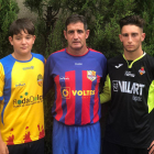 Josep Maria Casals, con sus hijos Miquel (izquierda) y Joel (derecha), también futbolistas.