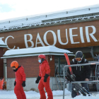 Alguns dels esquiadors que ahir van visitar Baqueira.