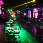 En Lleida ciudad, los locales de ocio nocturno pueden abrir como bares, como la discoteca La Nuit.