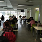 Imatge de l’interior de la cafeteria de l’Arnau.