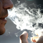 Cuanto más joven se empieza a fumar, más riesgo de morir antes