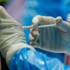El Brasil vacuna contra la covid a tota una ciutat per a un estudi inèdit