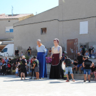 Dos momentos del espectáculo piromusical que cerró las fiestas de Torrefarrera.