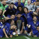 El Chelsea con su trofeo de campeón.