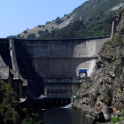 Vistes de la central hidroelèctrica de La Barca.