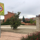Una de las nuevas señales instaladas en Benavent de Segrià.