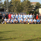 La plantilla, técnicos, directiva y patrocinadores de La Fuliola se hicieron ayer la foto oficial de la temporada.