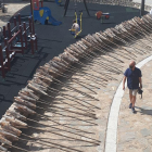 Preparatius a la plaça Major d’Alàs per a la baixada de falles.