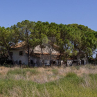Una de les últimes cases de l'Horta que han estat okupades, ubicada a la partida de Torres de Sanui.